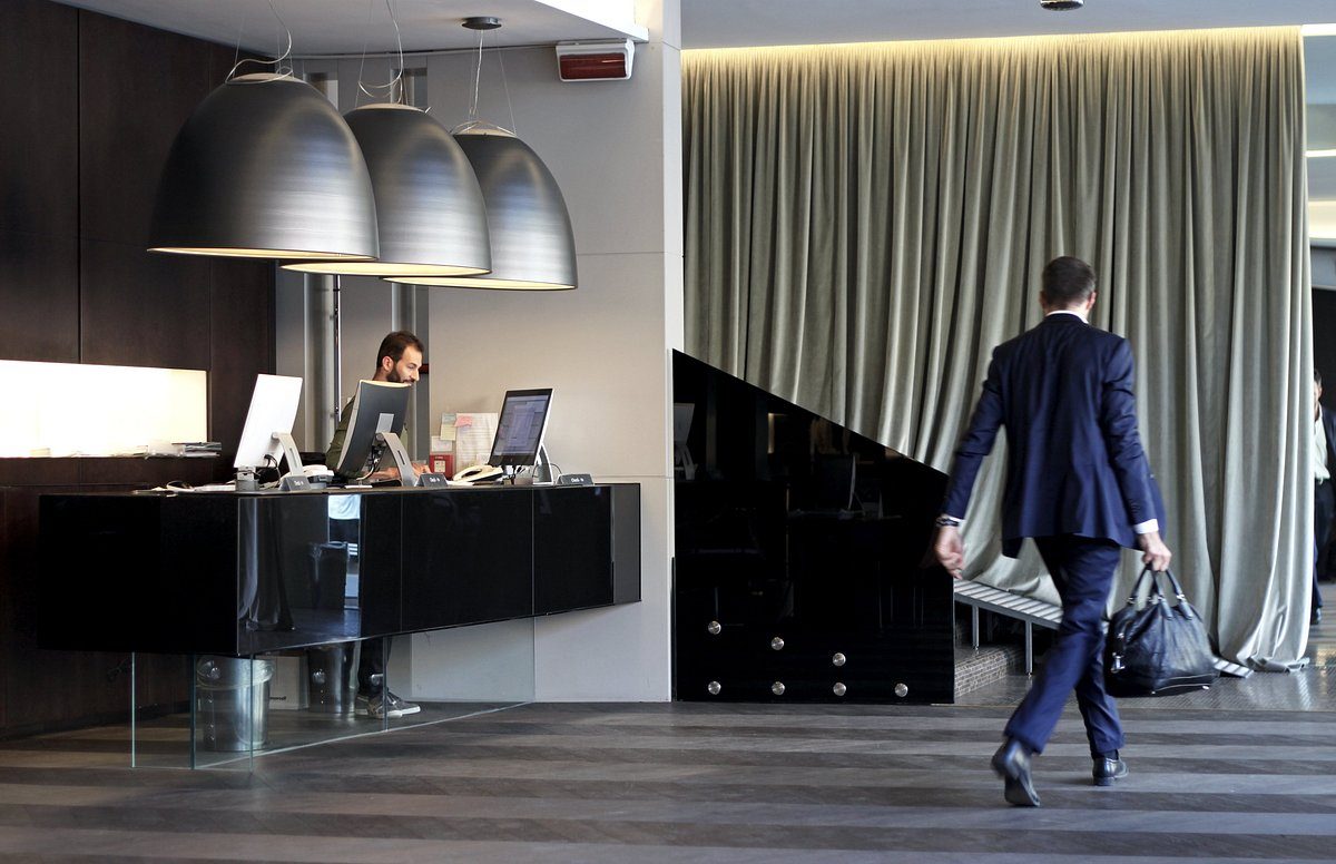 Hotel Ambasciatori — corridoio piani lounge design c-hotels Firenze