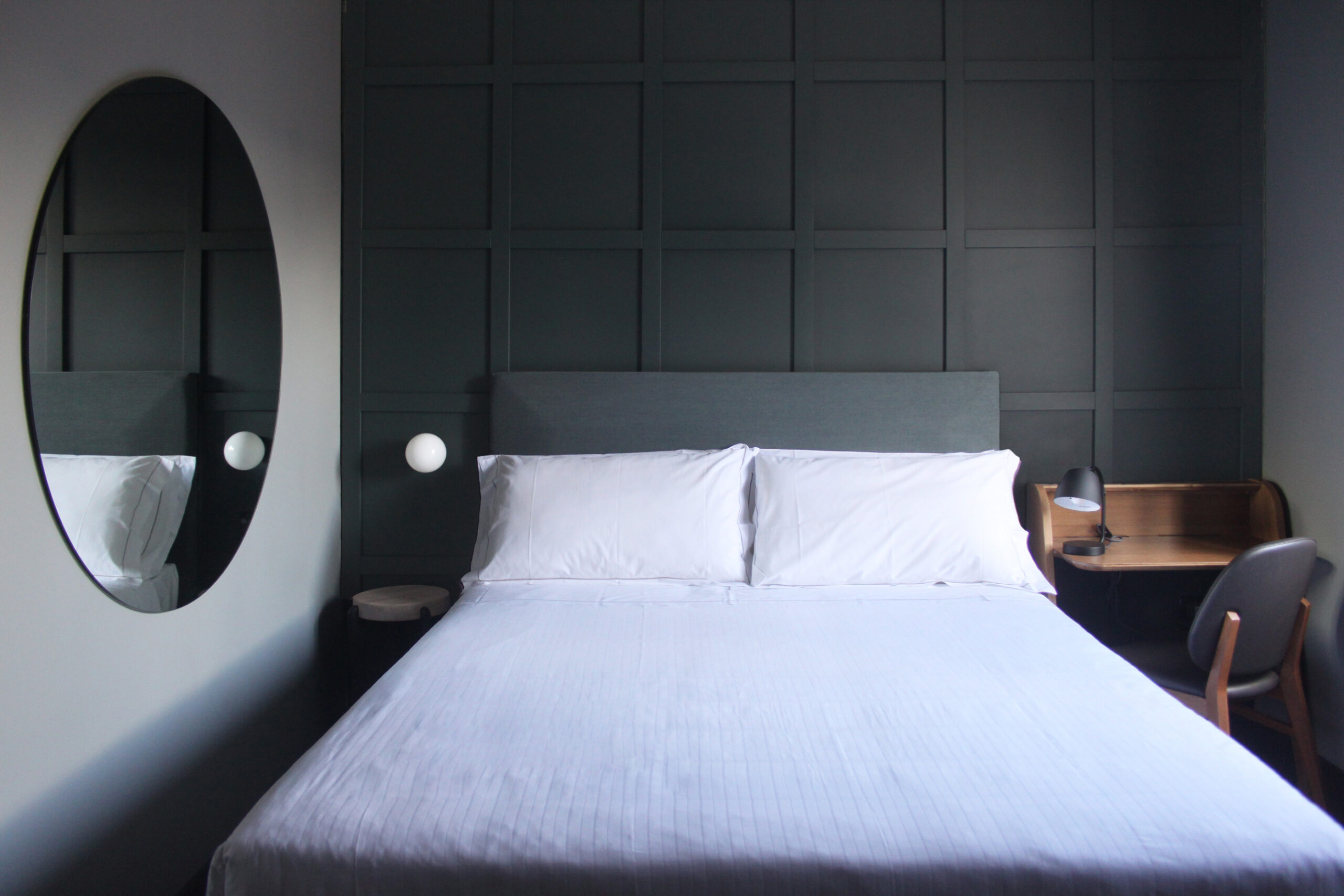 Hotel Diplomat — camera Classic con boiserie c-hotels Firenze